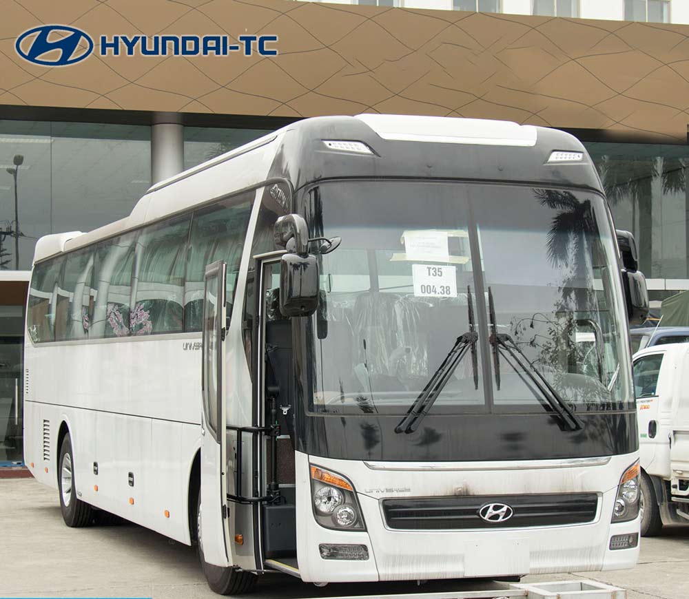 Xe_khách_47_chỗ_Hyundai_Universe